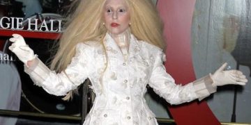 Lady-Gaga-Glamour-Women-of-the-Year