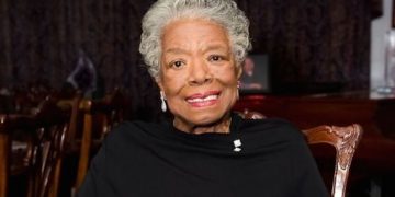 Maya Angelou Pic