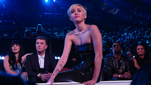 miley-crying VMAs 2014 gif