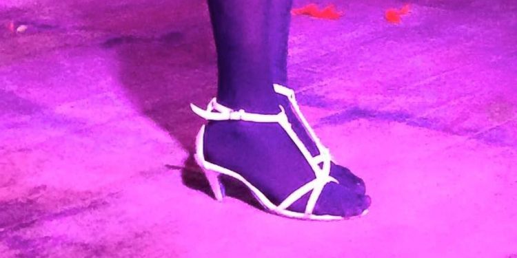 Struggle feets aunty