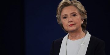 Hillary Clinton Side-eye