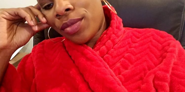 Auntie Robe Luvvie